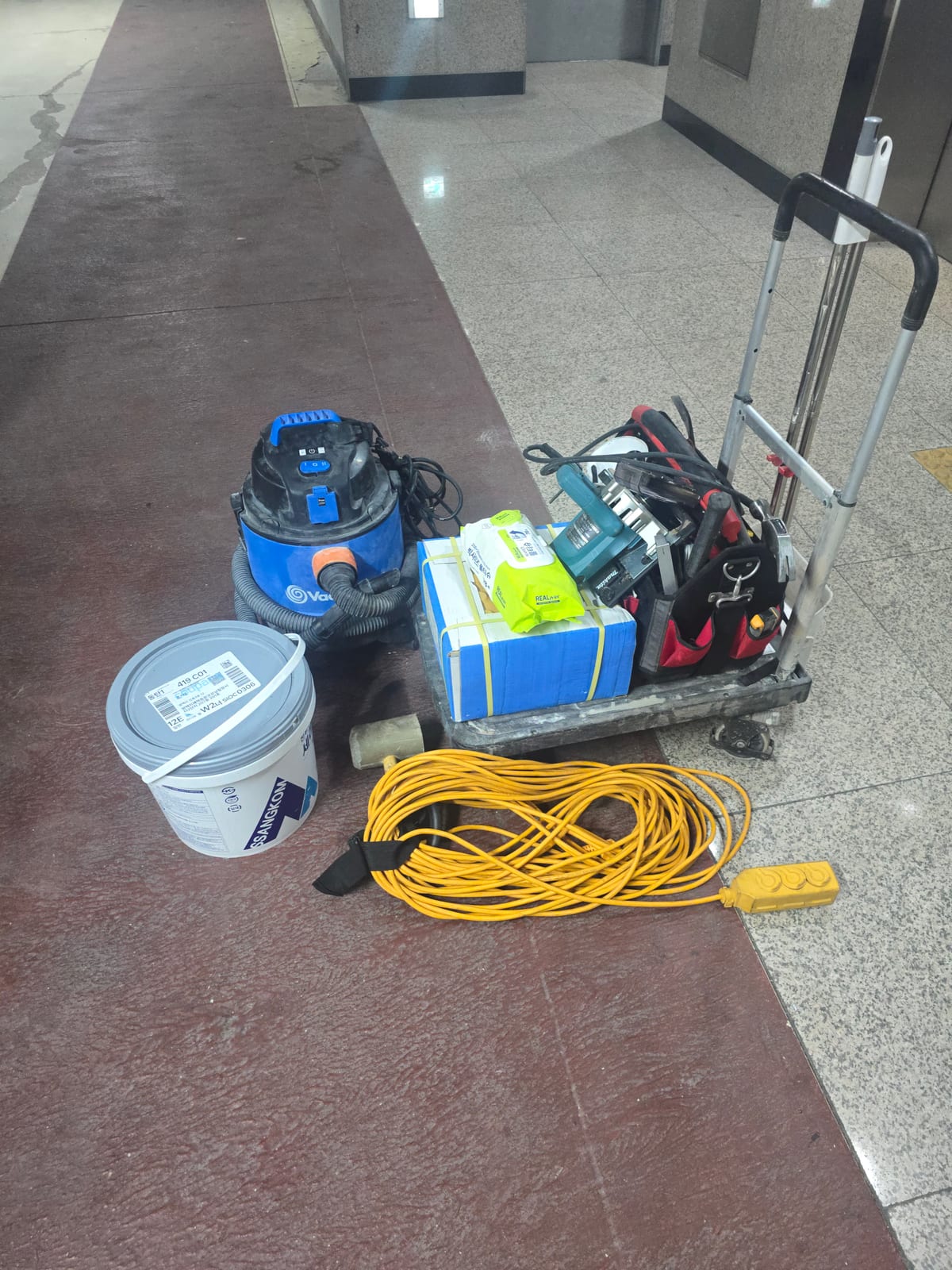 해소 웍스 점자블럭 시공 작업 사진