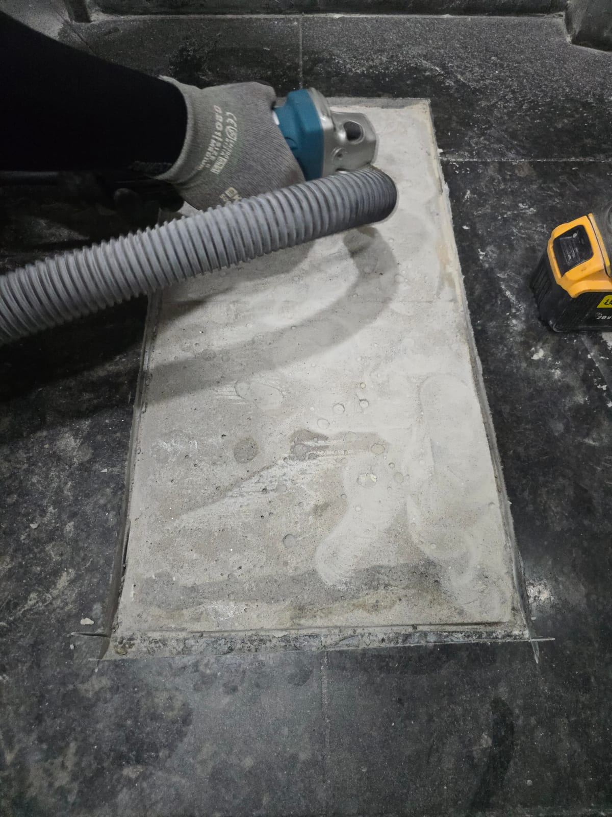 해소 웍스 점자블럭 시공 작업 사진